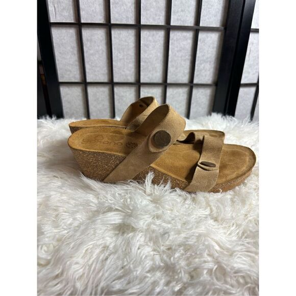 Yokono Tan Strap Leather Wedge Sandals - Picture 5 of 7